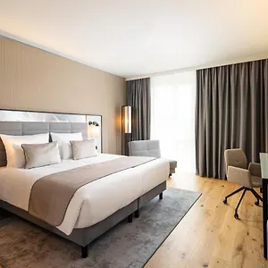 Leonardo Royal Bonn Airport 4* Colónia